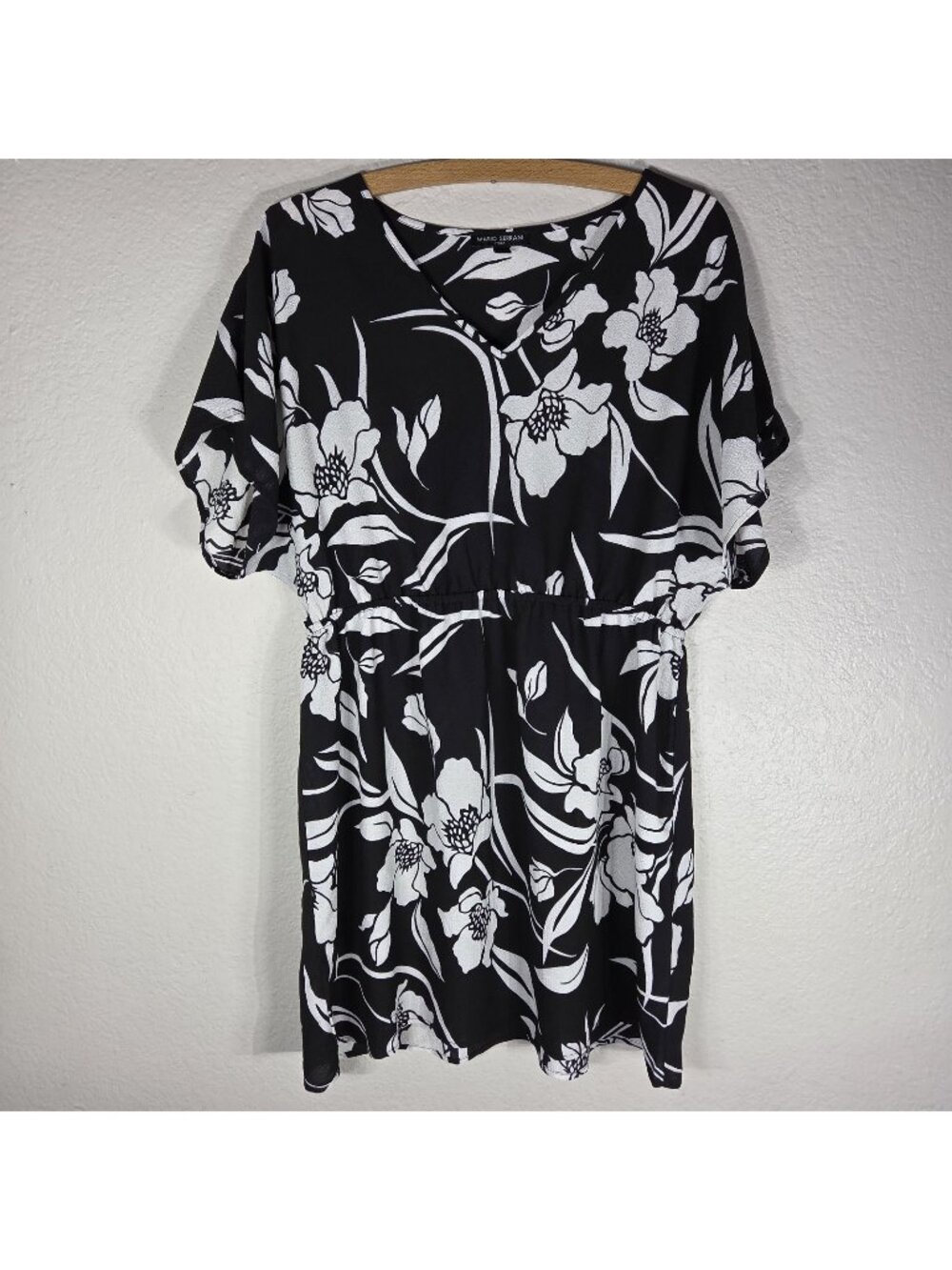 Mario Serrani Italy Swimwear Beach Cover Up Size S Black White Floral Print